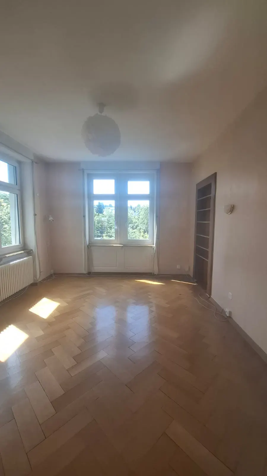 Parkettboden vor der Reinigung
